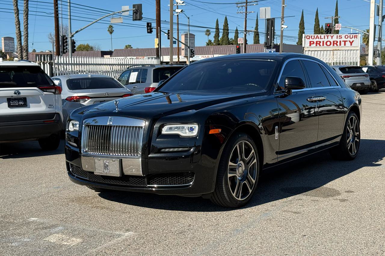 Used 2016 Rolls-Royce Ghost RWD image 4