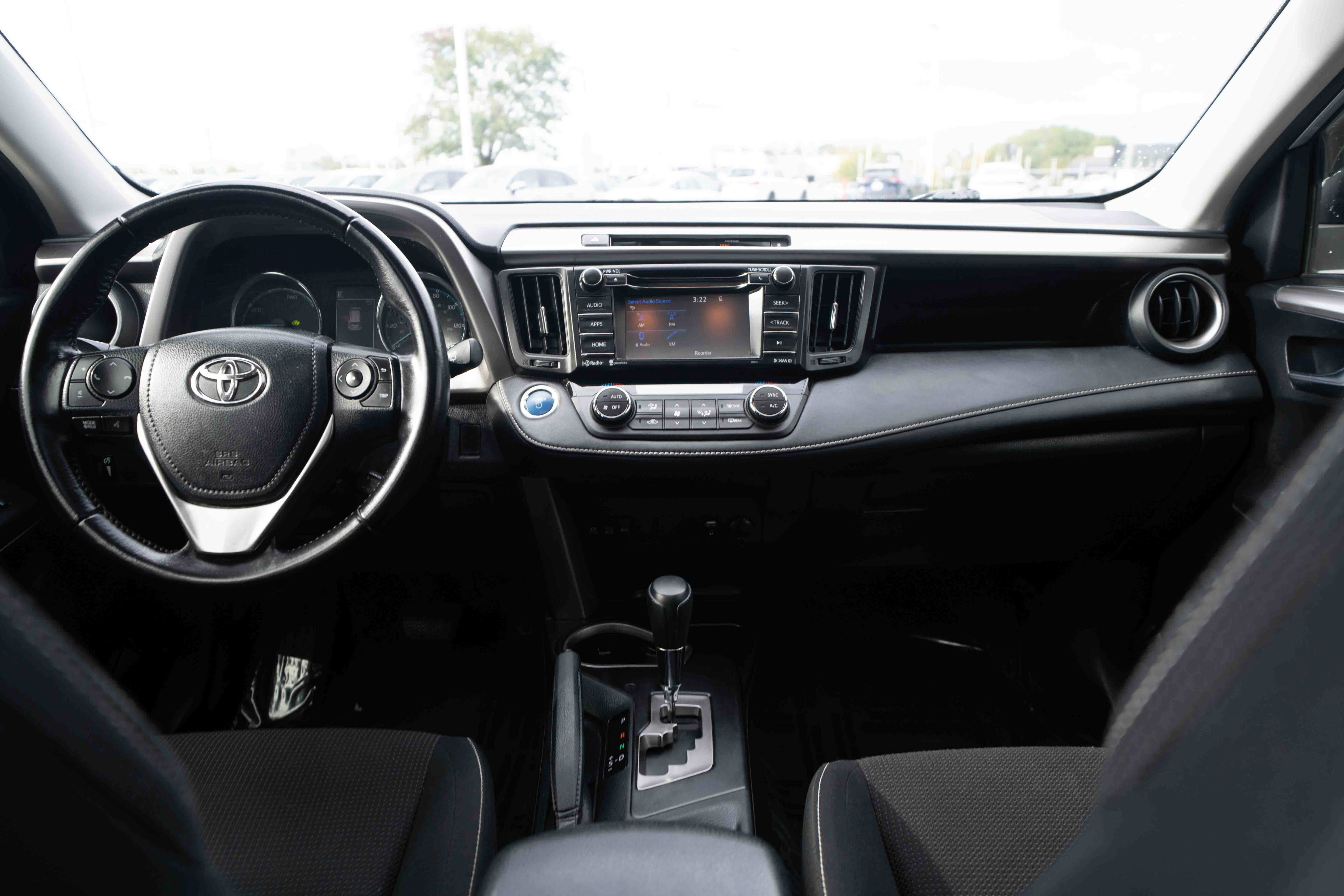 Used 2016 Toyota RAV4 XLE AWD/4WD image 20