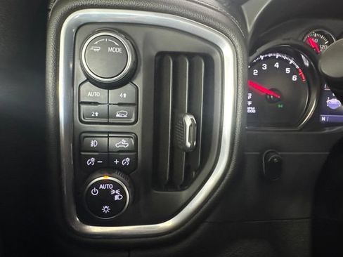 Used 2021 Chevrolet Silverado 1500 RST AWD/4WD image 19