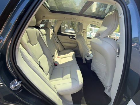 Used 2024 Volvo XC60 B5 Plus w/ Protection Package Premier AWD/4WD image 21
