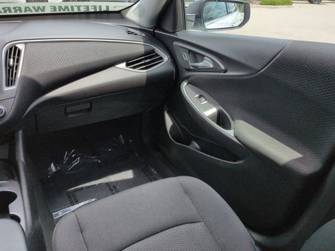 Used 2024 Chevrolet Malibu LS FWD image 17