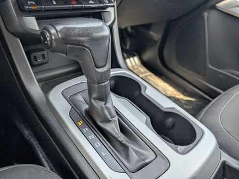 Used 2021 Chevrolet Colorado LT w/ Fleet Safety Package RWD image 12