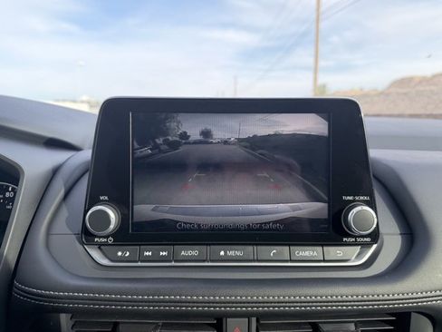 Certified 2025 Nissan Rogue SV image 20