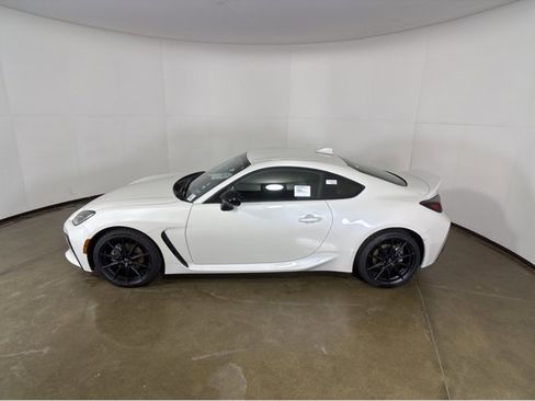 New 2026 Toyota GR86 Premium image 12