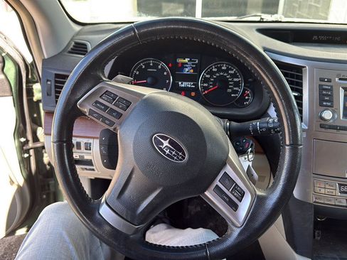 Used 2013 Subaru Outback 2.5i Limited w/ Moonroof Pkg image 17