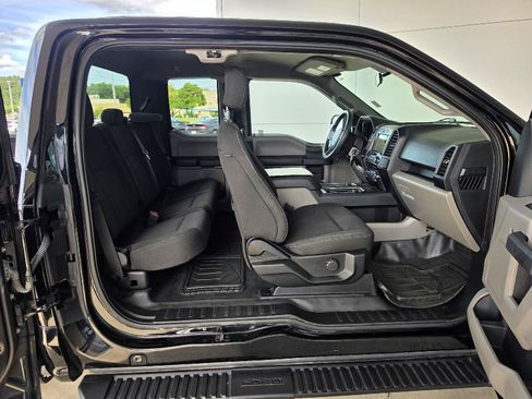 Used 2018 Ford F150 XL w/ Equipment Group 101A Mid AWD/4WD image 8
