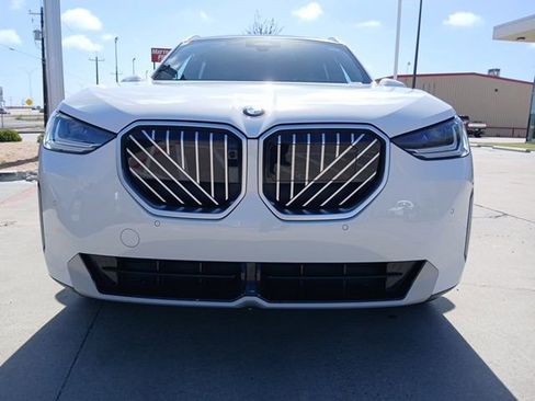 New 2025 BMW X3 xDrive30i w/ Premium Package image 2