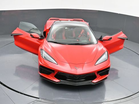 Used 2021 Chevrolet Corvette 2LT w/ Z51 Performance Package image 39