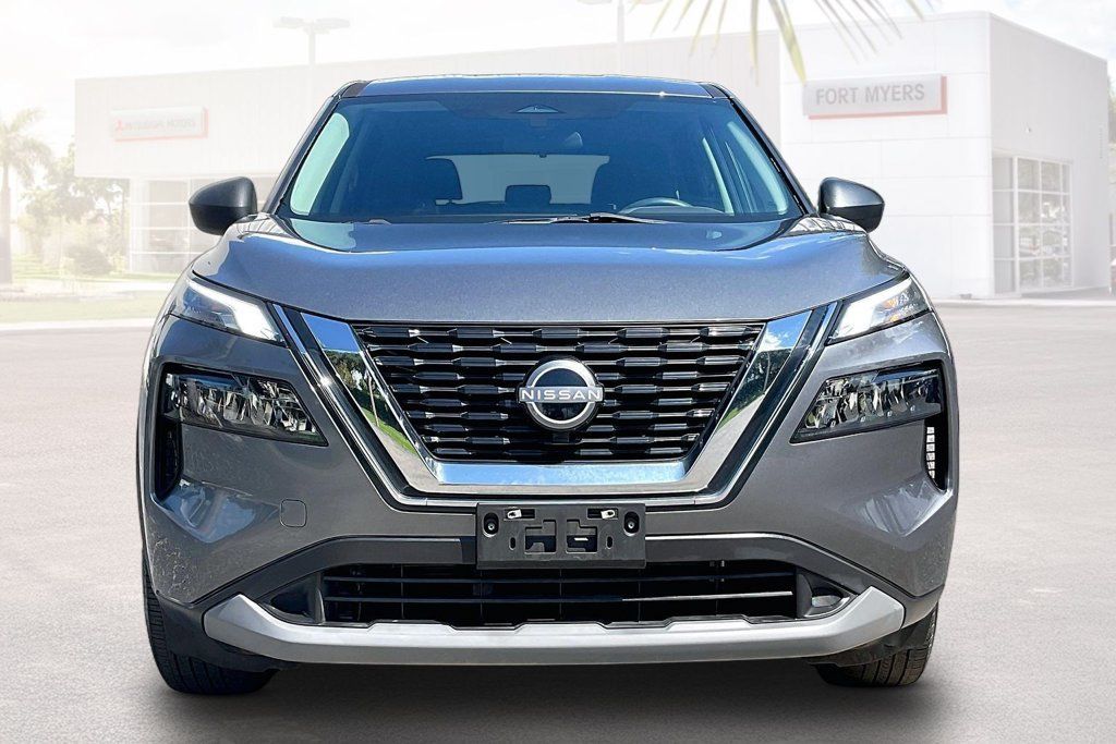Used 2023 Nissan Rogue S AWD/4WD image 24
