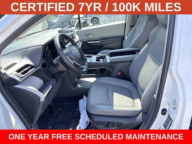 Used 2024 Toyota Sienna XLE w/ XLE Plus Package FWD image 14