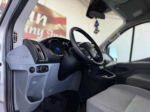 Used 2019 Ford Transit 350 XLT image 14