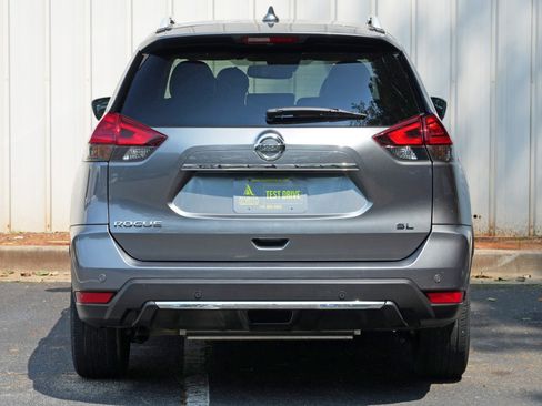 Used 2020 Nissan Rogue SL FWD image 48