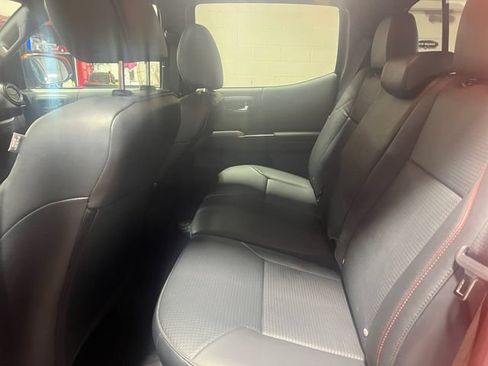 Used 2023 Toyota Tacoma TRD Pro AWD/4WD image 18