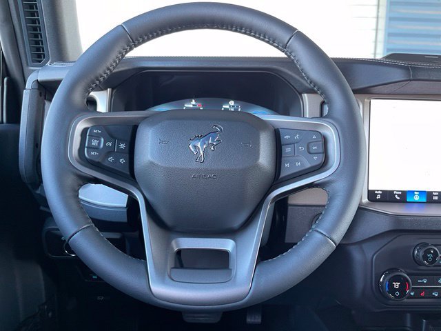 New 2026 Ford Bronco Outer Banks w/ Sasquatch Package AWD/4WD image 15