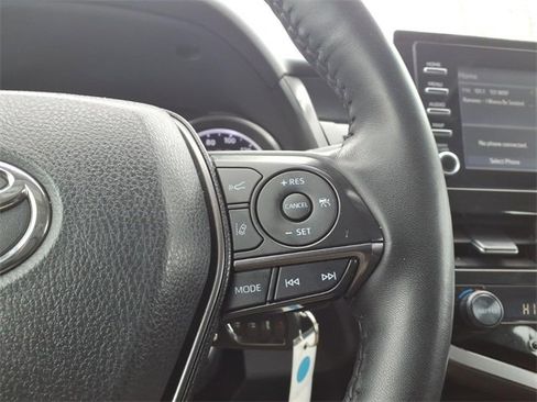 Used 2024 Toyota Camry SE image 16