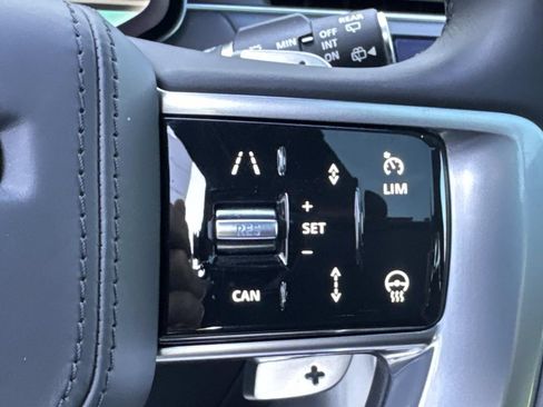 Certified 2023 Land Rover Range Rover SE AWD/4WD image 29