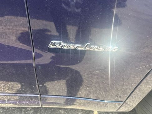 Used 2018 Maserati Levante GranLusso AWD/4WD image 25