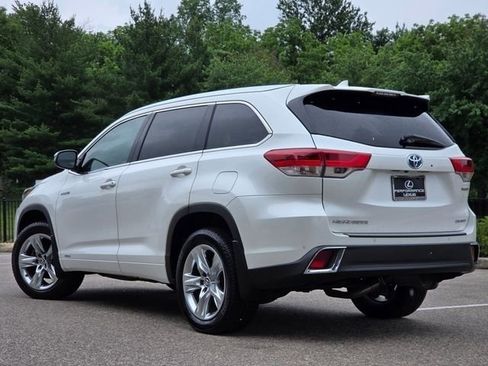 Used 2019 Toyota Highlander Limited Platinum AWD/4WD image 26
