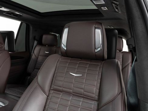Used 2024 Cadillac Escalade V w/ LPO, ONYX Package AWD/4WD image 7