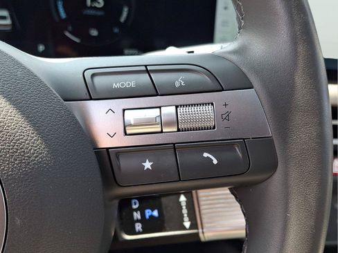 Used 2025 Hyundai Sonata Limited FWD image 21