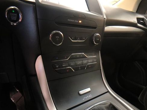 Used 2016 Ford Edge SEL w/ Equipment Group 201A image 17