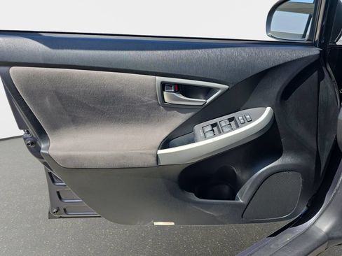 Used 2013 Toyota Prius Three FWD image 27
