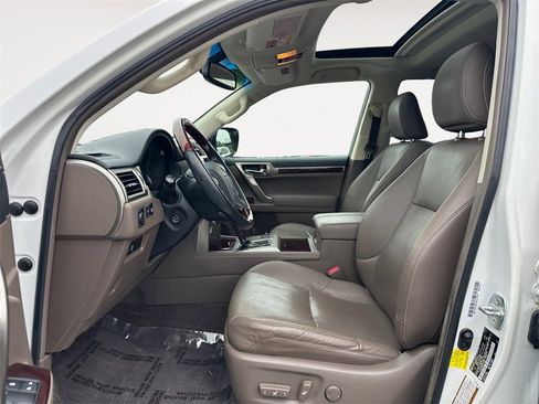 Used 2018 Lexus GX 460 Premium image 9