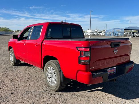 Used 2022 Nissan Frontier SV RWD image 7