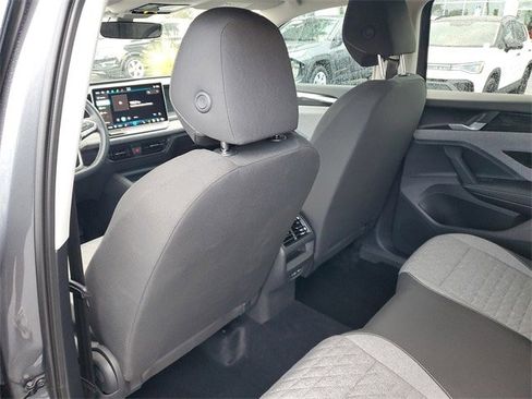 Certified 2025 Volkswagen Tiguan S image 8