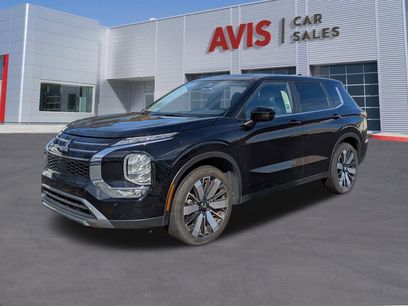 Used 2025 Mitsubishi Outlander SE