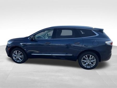 Certified 2023 Buick Enclave Essence w/ Experience Buick Package FWD image 5