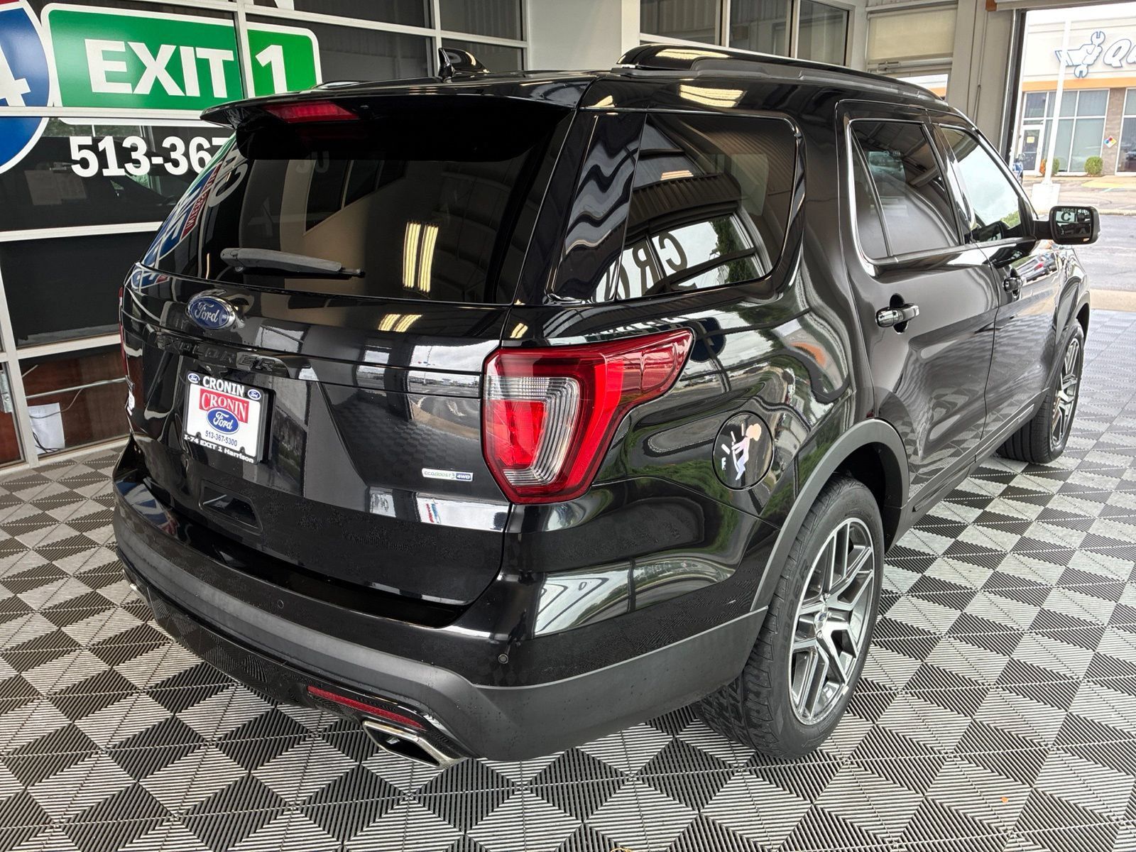 Used 2017 Ford Explorer Sport AWD/4WD image 6
