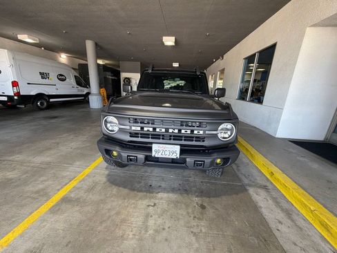 Certified 2024 Ford Bronco Black Diamond AWD/4WD image 3