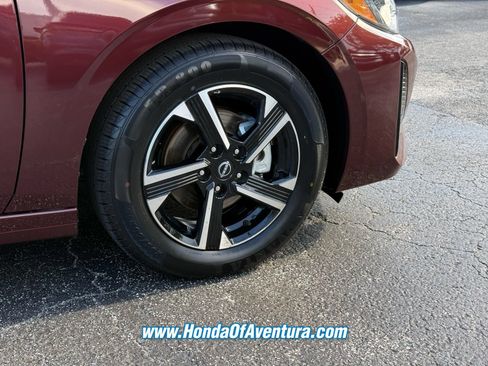 Used 2025 Nissan Sentra SV FWD image 6