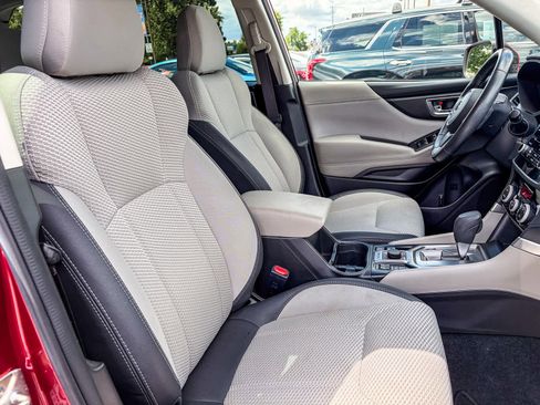 Used 2019 Subaru Forester Premium AWD/4WD image 16