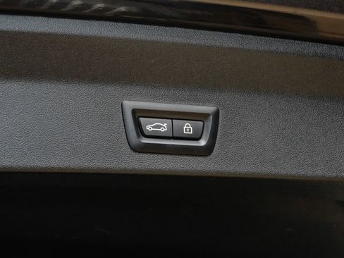 Used 2023 BMW X3 sDrive30i w/ M Sport Package image 57