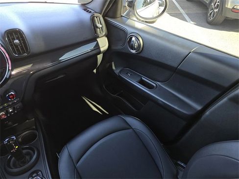 Used 2021 MINI Cooper Countryman Oxford Edition image 20