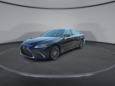 Used 2025 Lexus ES 350 w/ Premium Package image 4