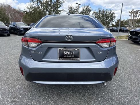 Used 2021 Toyota Corolla LE image 4