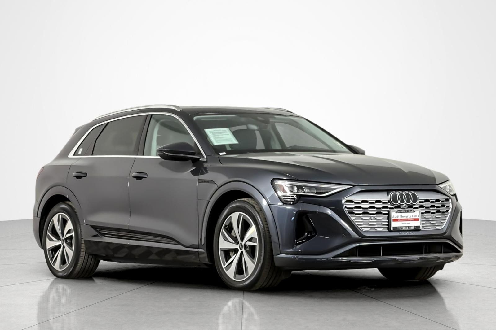 Used 2024 Audi Q8 e-tron Premium AWD/4WD image 7