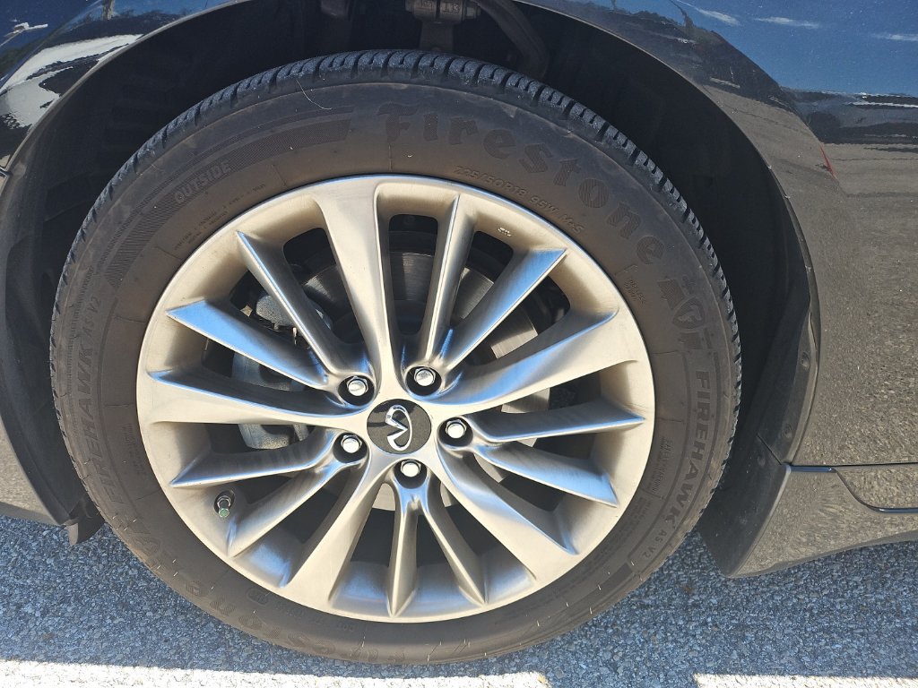 Used 2023 INFINITI Q50 Luxe w/ Cargo Package RWD image 9