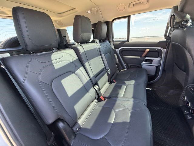 Certified 2023 Land Rover Defender 130 SE AWD/4WD image 17