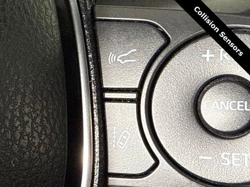 Used 2019 Toyota Camry XSE image 21