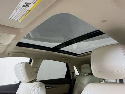 Used 2019 Cadillac XT5 Luxury image 25