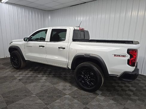 Used 2026 Chevrolet Colorado Trail Boss AWD/4WD image 4