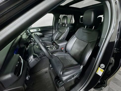 Used 2024 Ford Explorer ST w/ Equipment Group 401A image 21
