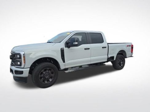 Used 2025 Ford F250 XL w/ STX Appearance Package AWD/4WD image 5