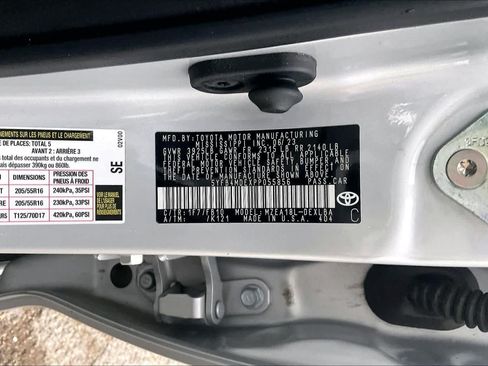 Used 2023 Toyota Corolla LE FWD image 33