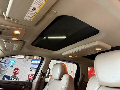 Used 2015 GMC Acadia Denali AWD/4WD image 17