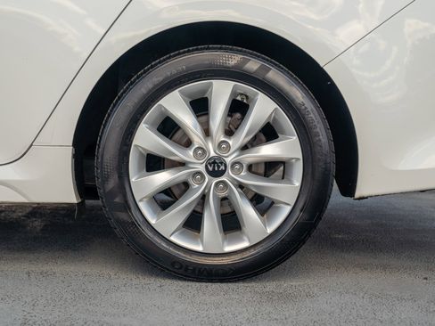 Used 2017 Kia Optima EX FWD image 13
